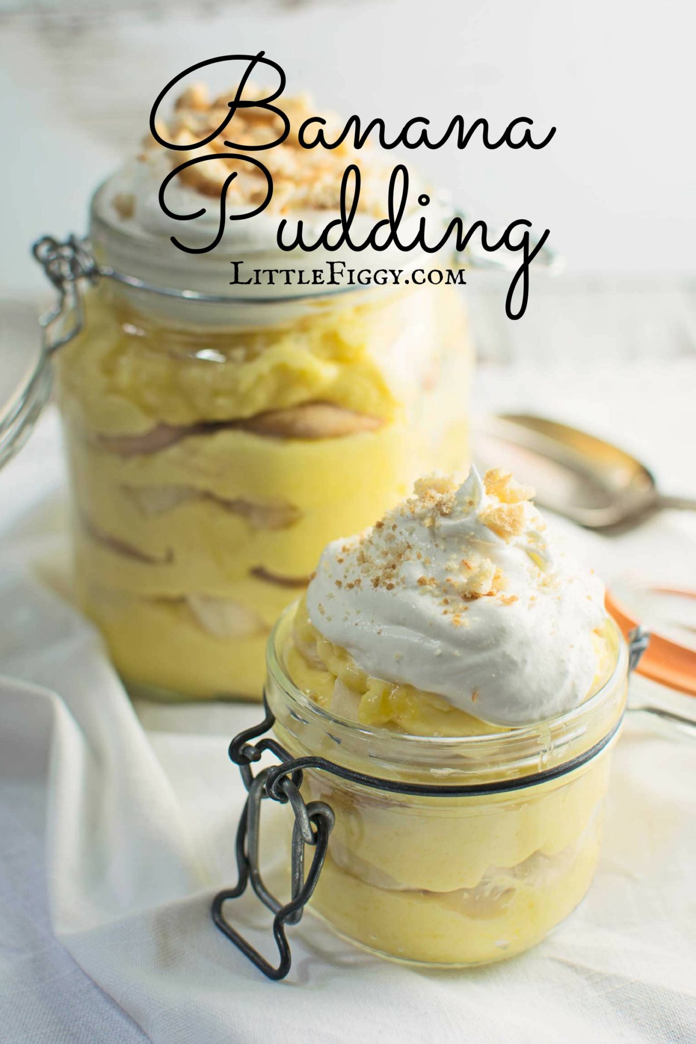 Try this easy to make Banana Pudding! Creamy, full of bananas and layered with crunchy vanilla wafers. Recipe @LittleFiggyFood