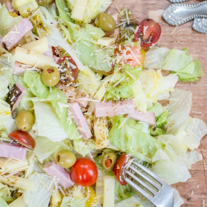 Make up this super easy 1905 Salad and enjoy on it's own as a meal or as the perfect side salad for any meal! Recipe at Little Figgy Food