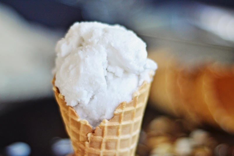Ice-Cream-@LittleFiggyFood-#chocolatemagicshell