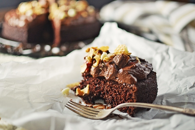 Chocolate Mousse Cake - @LittleFiggyFood - #BahlsenWafflelettenCookies