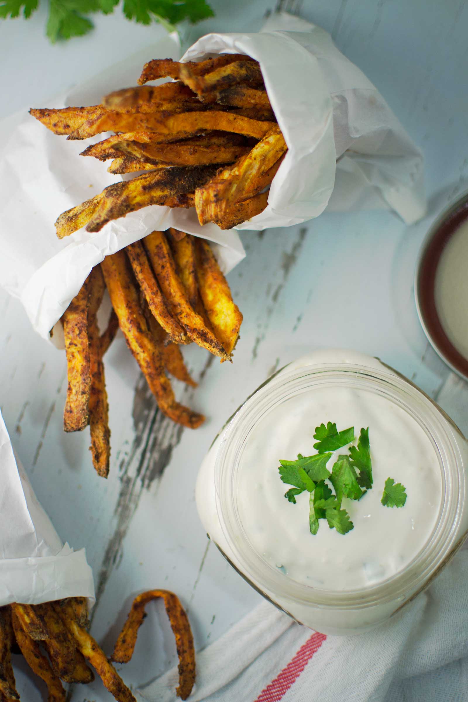 Garlic Lime Dip with Chili Spiced Sweet Potato Fries - @LittleFiggyFood - #Potatoes
