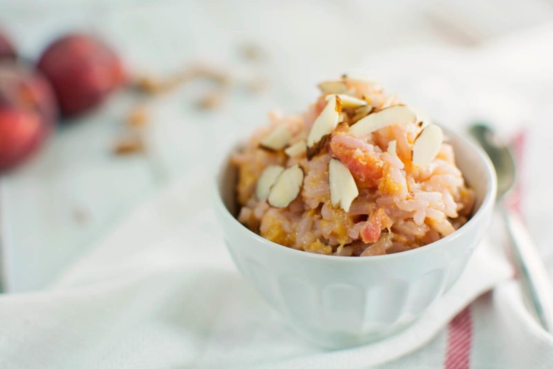 Peaches and Cream Fried Rice dessert, quick and easy to make and taste impressive! Recipe @LittleFiggyFood