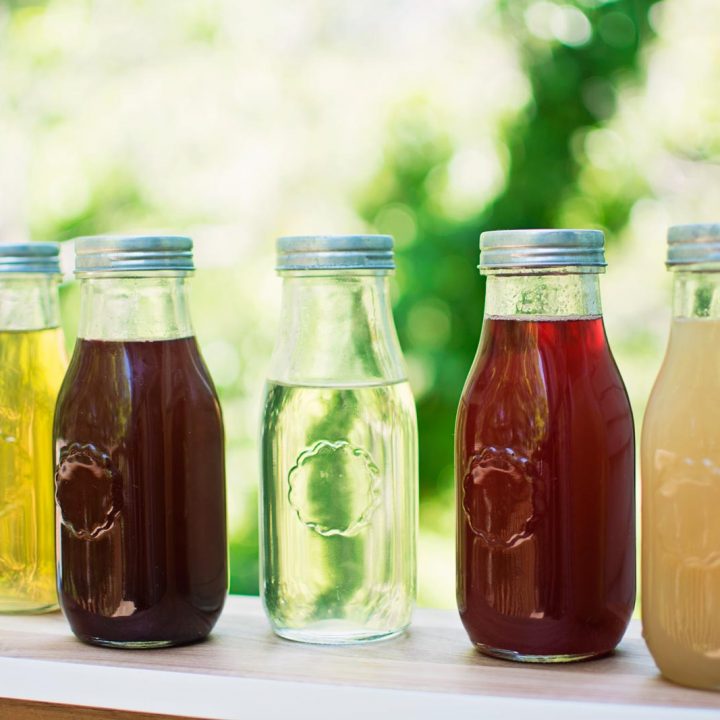 Flavored Simple Syrups - perfect for flavoring your drinks and drizzling over desserts! From basic simple syrup to ginger beer and everything in between. Recipe @LittleFiggyFood