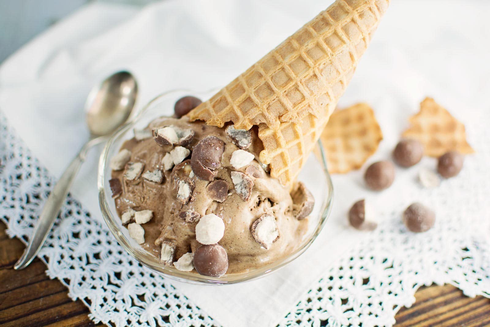 This. Ice. Cream. Chocolate Malt Ice Cream! Find the recipe @LittleFiggyFood 