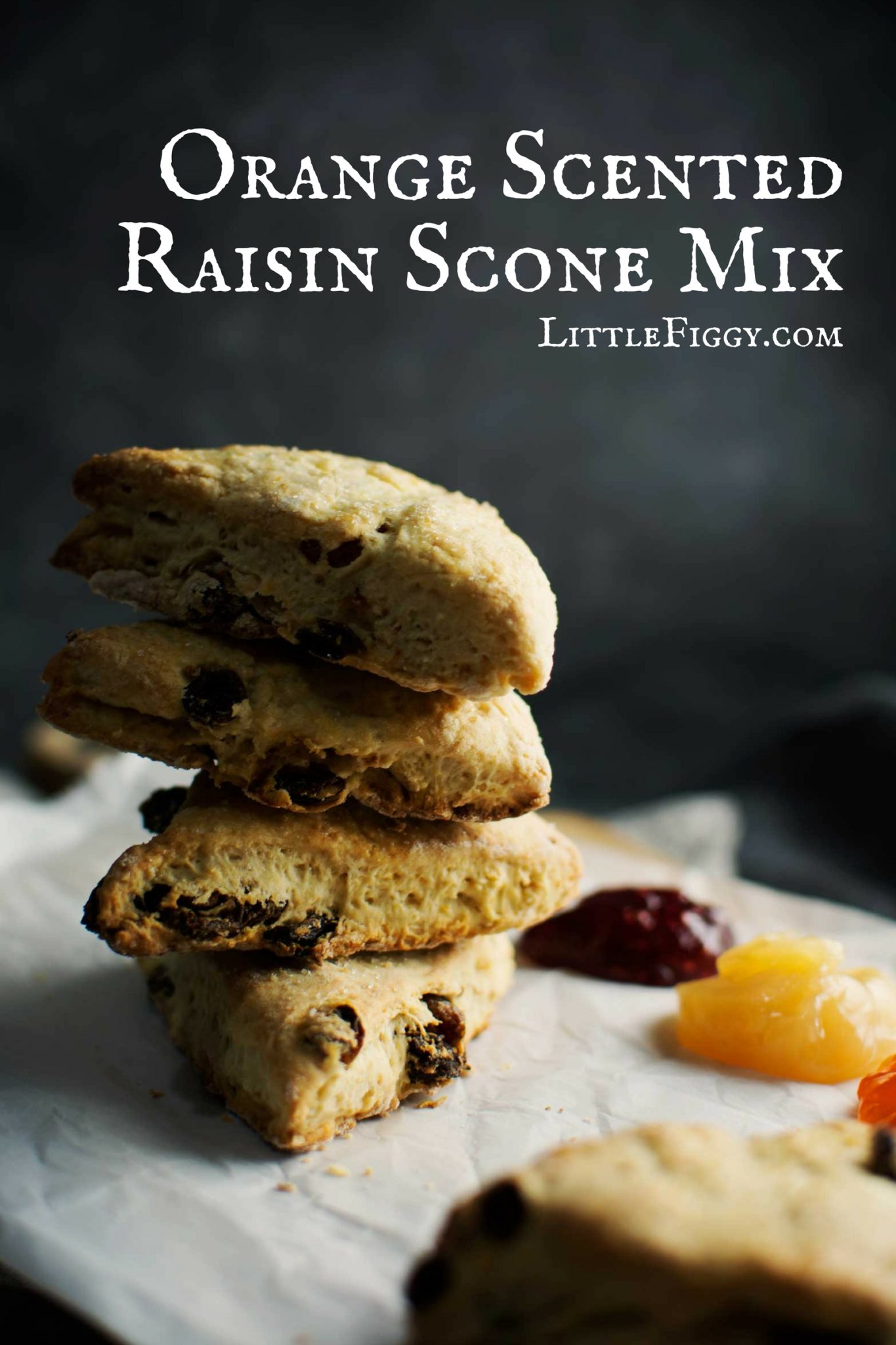 Easy to make & perfect for gifts from the kitchen, Orange Scented Raisin Scone Mix! Get the recipe from @LittleFiggyFood