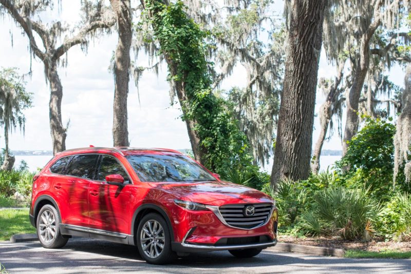 Love this Mazda CX-9 Signature AWD, it's perfect for any road trip and gives you the best of both worlds, a luxury car and family car all rolled into one! #DriveMazda @MazdaUSA #ad