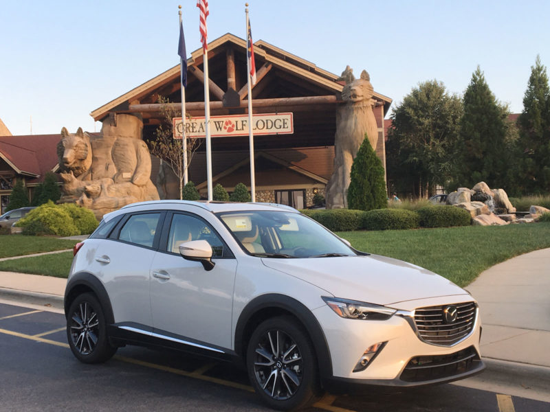 Mazda CX-3 looking stylish in front of the Great Wolf Lodge