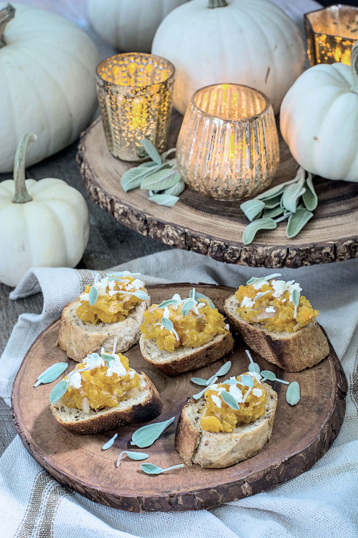 Sage with Butternut Squash Bruschetta recipe, the perfect appetizer pairing for your Thanksgiving gathering! @SonomaCutrer #21andup #SonomaCutrer #ad