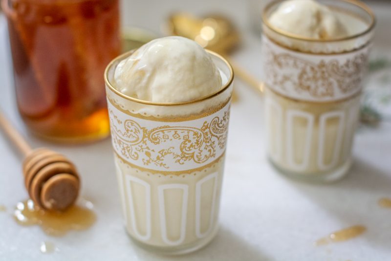 Ice Cream Recipe with a hint of rosemary and the sweetness of honey.